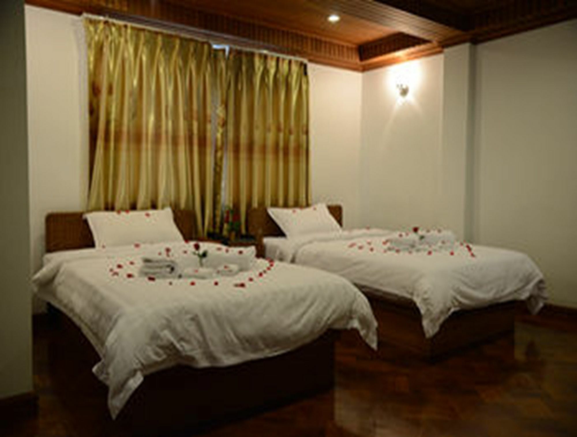 Hotel Wardan Yangon Exterior photo